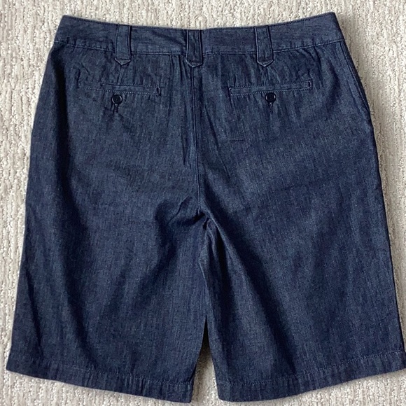 NWT Talbots Lightweight Dark Wash Dressy Denim 11” Shorts - Picture 5 of 7